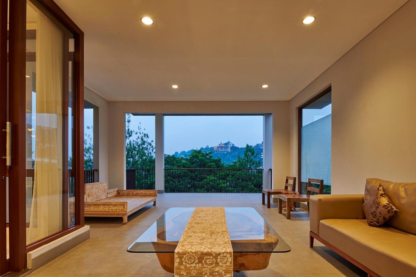 Asmaya Hill View Villa 7 Bedrooms With A Private Swimming Pool باندونج المظهر الخارجي الصورة